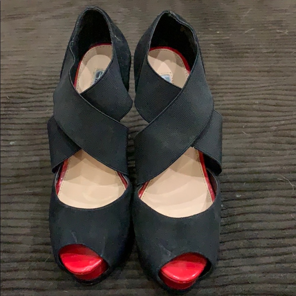 Never worn